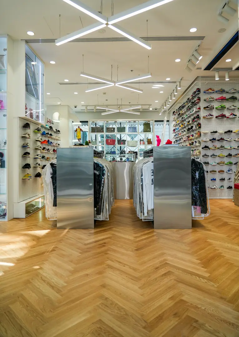 Mad Kicks — Blueworld Jumeirah